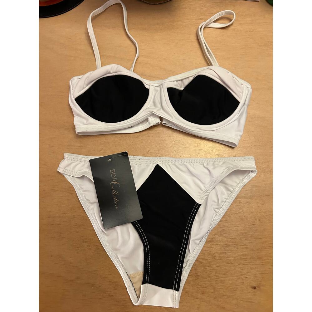 New Women’s Blvd Collection 2Pc Swimsuit Bikini 👙 Underwired Black White Small